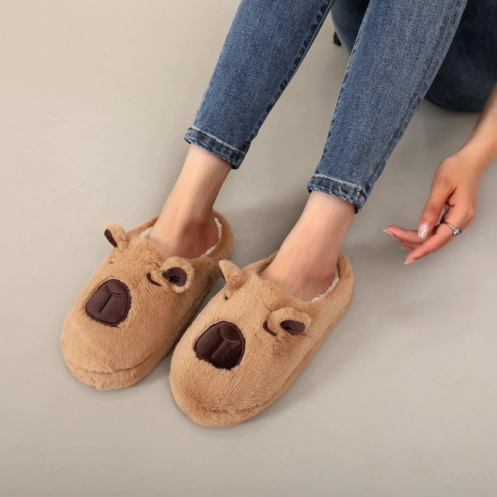 Pantufa Unissex Pelúcia Capivara | Chinelo de Casa Leve Confortável Antiderrapante Inverno 2026 - FRETE GRÁTIS